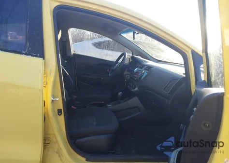 2016 Kia Rio Lx z USA, uszkodzony, nr VIN KNADM4A33G6676887